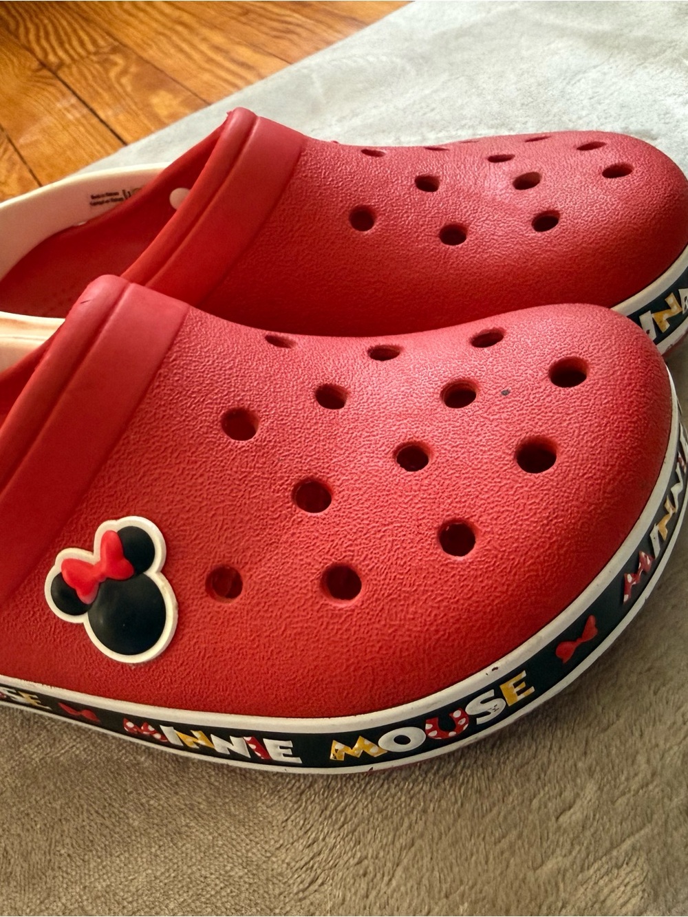 Crocs xDisney' Minnie Mouse Red - Picture 4 of 4